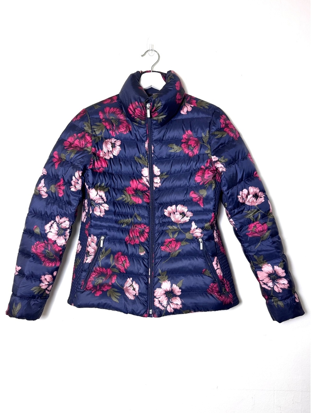 Lands' End navy puffer jacket floral packable. NWOT. Size S 6/8